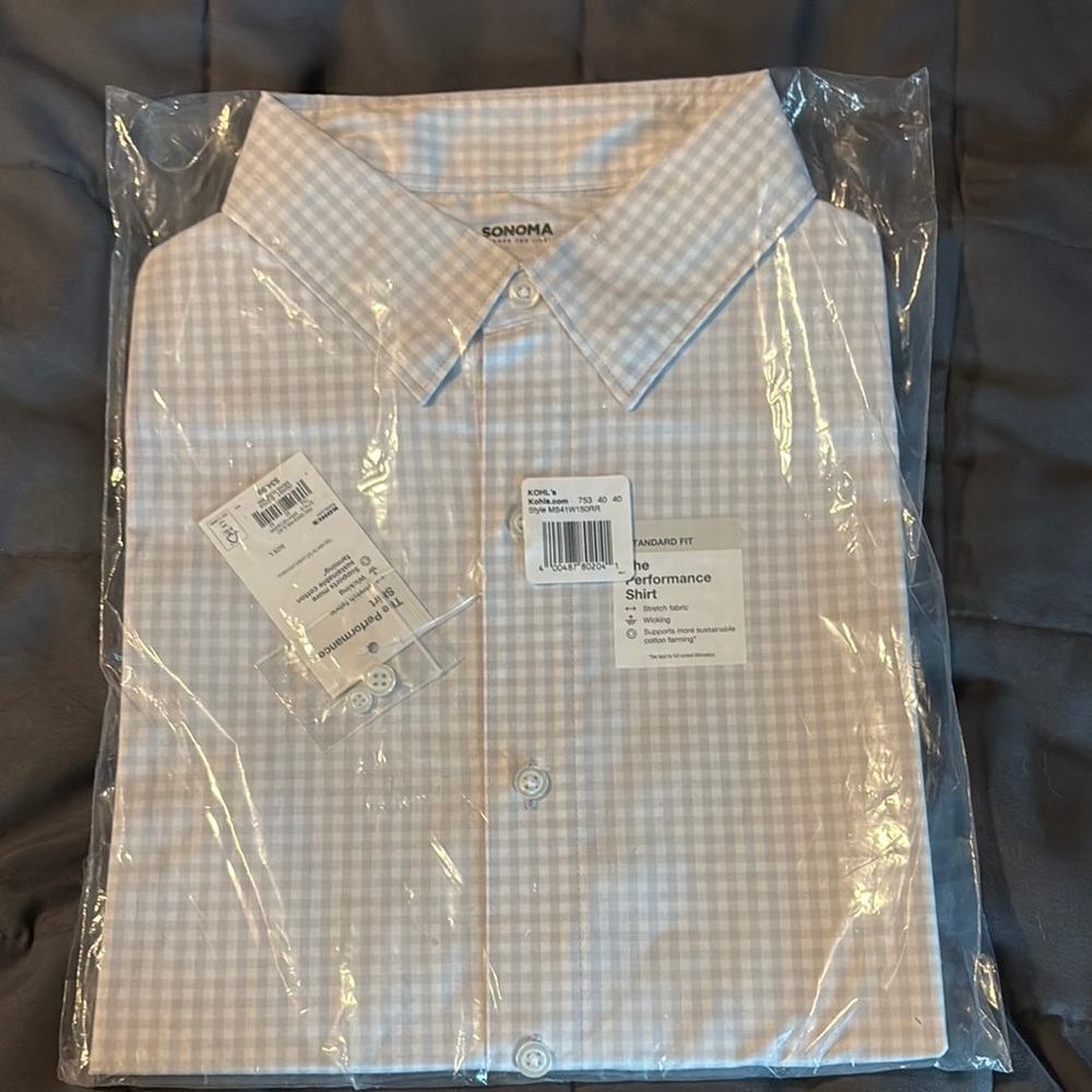 Sonoma Men's Light Gray Checkered Button Down Shirt
